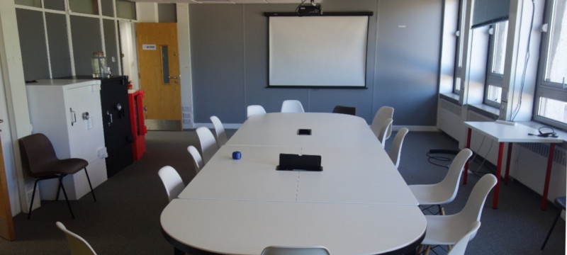Photo of the meeting room.