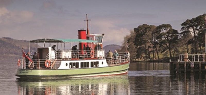 Photo of a steamer on Ullswater in the Lake District. 