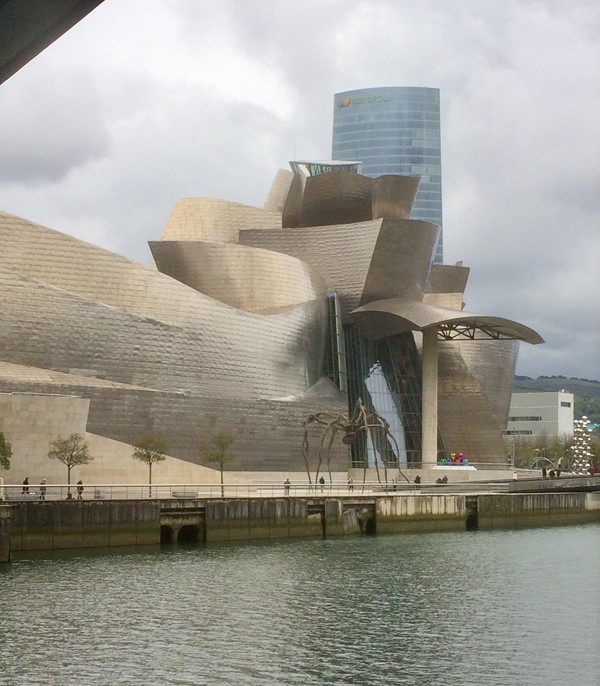 view of the Guggenheim showing the spider sculpture