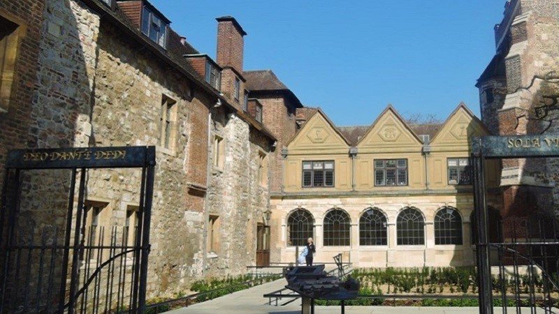 Photo of The Charterhouse.
