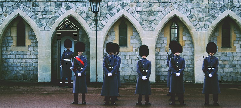 Image of the guards at Windsor palace.