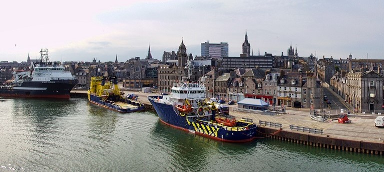 A photo of the Aberdeen harbour.