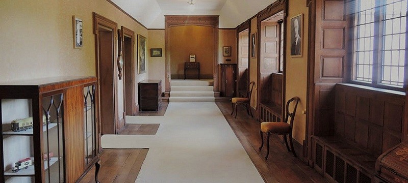 Photo of Goddards House interior.
