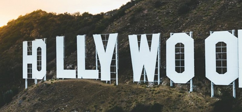 Photo of the Hollywood Sign.