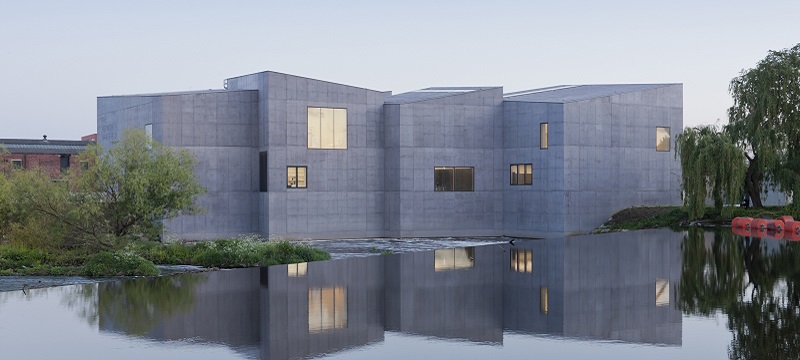 Photo of The Hepworth Wakefield.