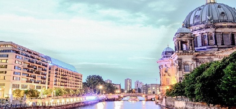 Photo of Berlin Cathedral.