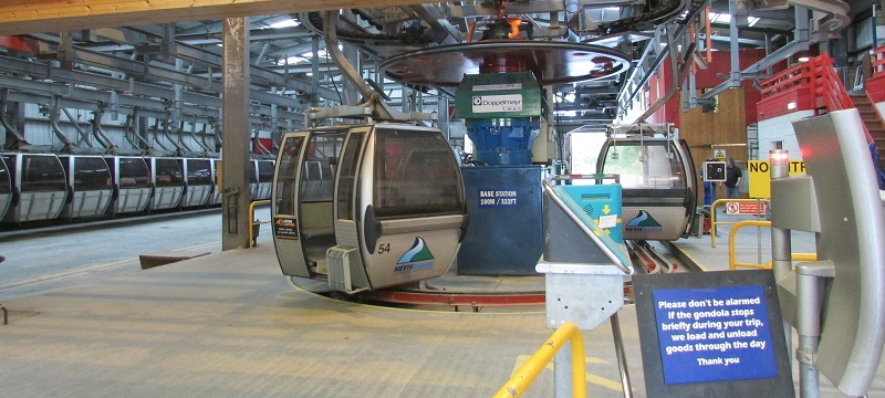 Photo of a gondola.