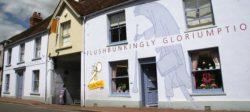 Photo of the Roal Dahl Museum facade on a slightly sunny day.