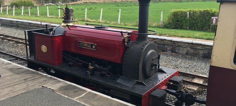 Photo of a locomotive on the Bala Lake Railway.