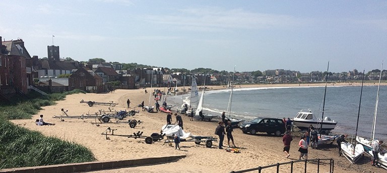 Photo of the beach at North Berwick.