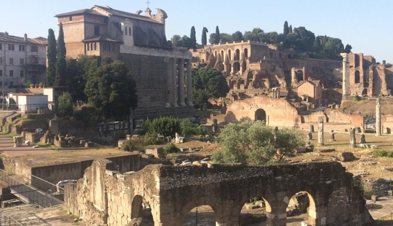 Image of the Roman Forum.