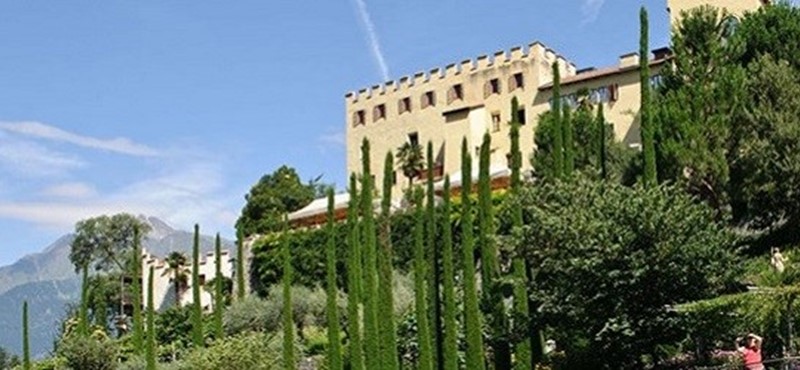 Photo of gardens in Italy.