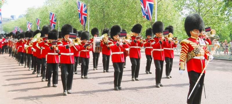 Soldiers marching on The Mall