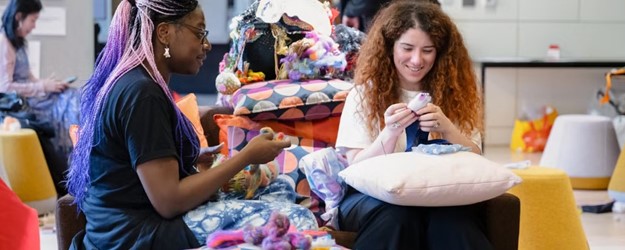 Weaving Mindfulness article image