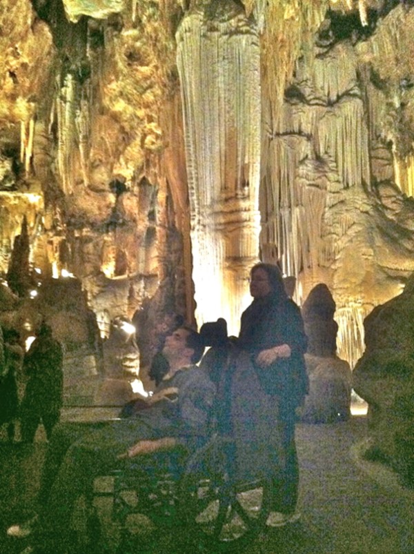 Picture of inside Luray Caverns