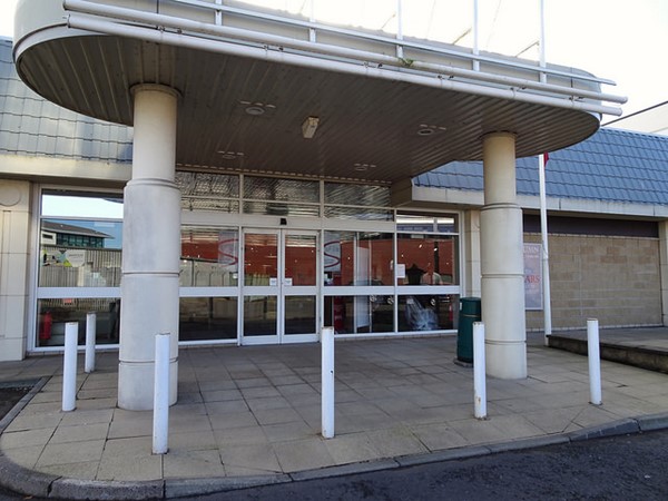 Picture of Sterling Furniture - The entrance, showing the dropped kerb and automatic doors