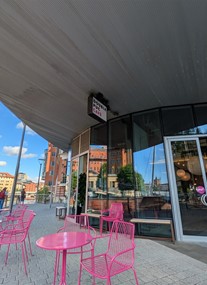 Double Puc Cafe & Catering
