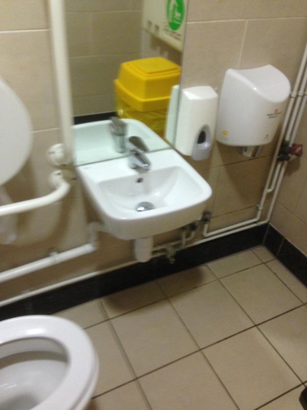 Picture of Extra Motorway Services, Baldock