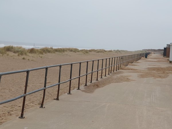 Beach path southward