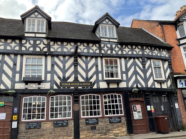 An old house which is the Tudor house and hotel