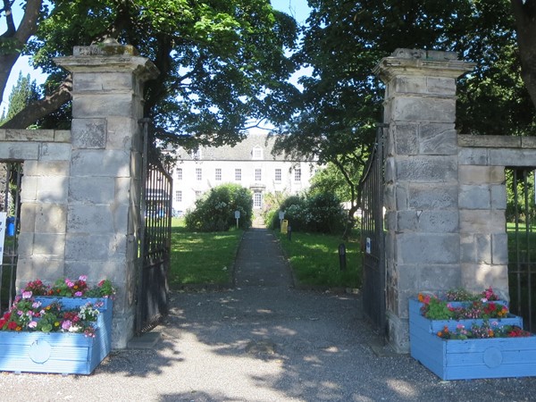 Picture of Cockenzie House and Gardens