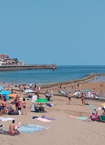Isuntza Beach