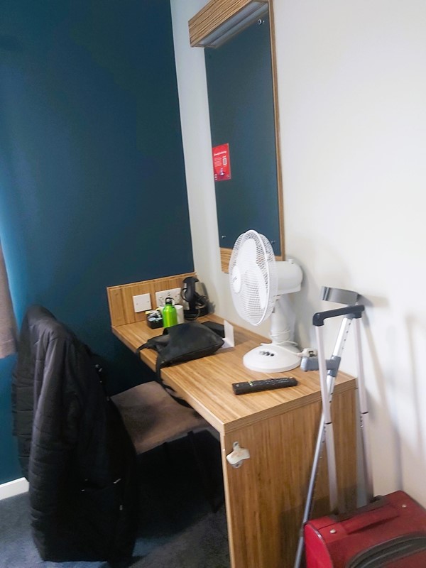 Image of a fan on a desk