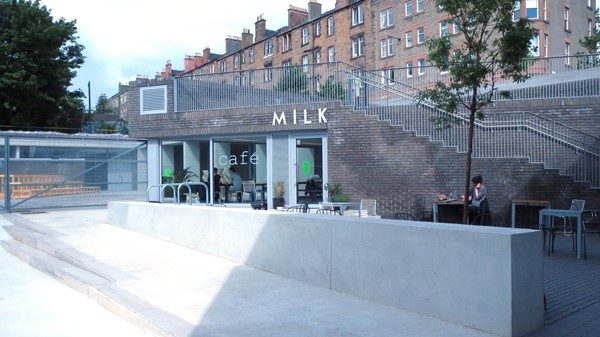 Entry from the walk/cycle path