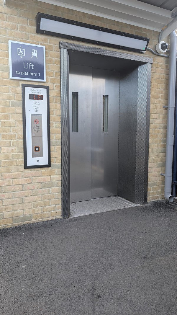 Image of a lift door