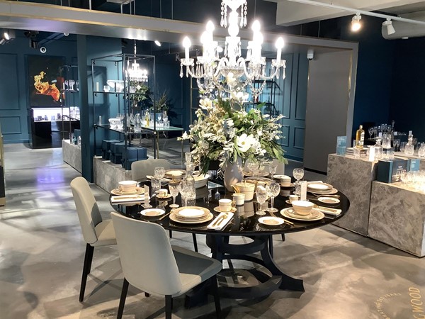 Picture of a dinner service