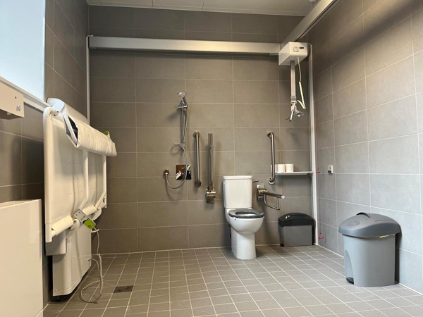 Image of the main area of the Changing Places toilet.