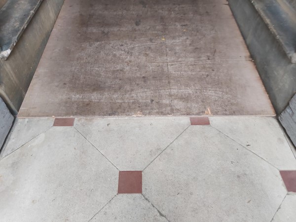 Entrance flooring