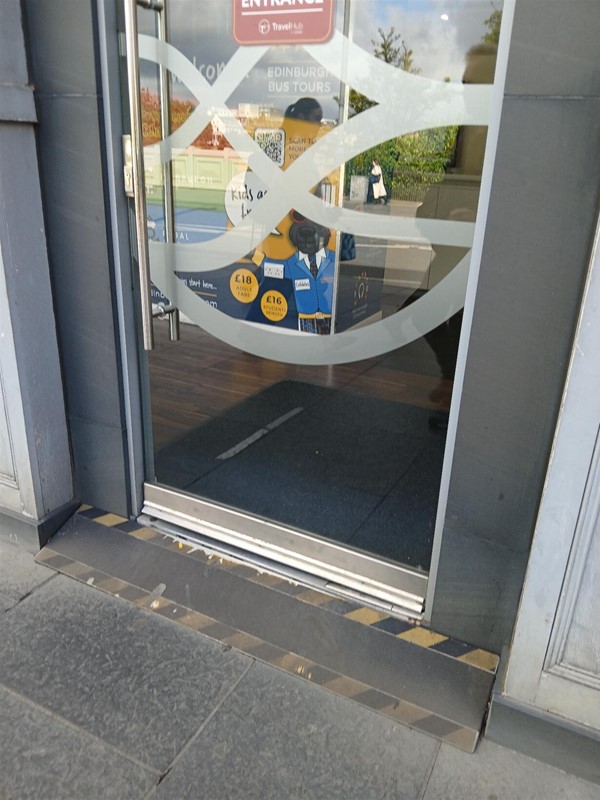 image of the mini-ramp on the outside of the left door