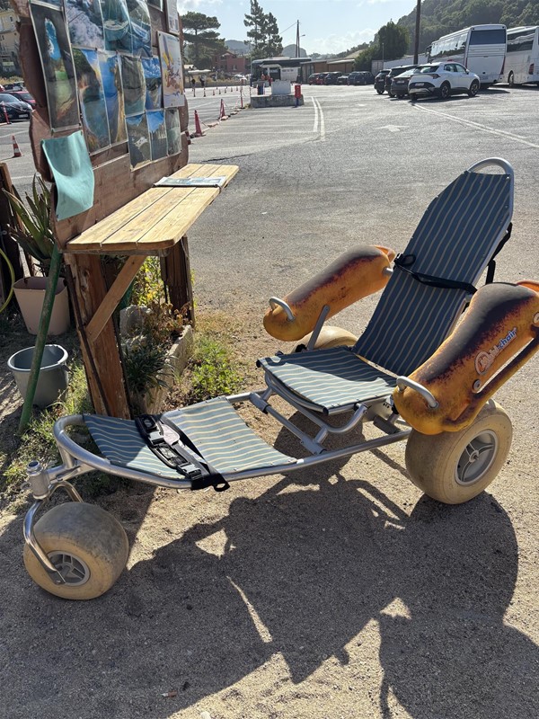 Beach wheelchair from the front