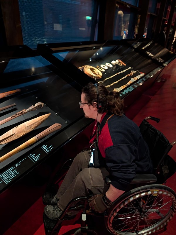 Some decent accessible displays, where you can roll under slightly. Could be improved.