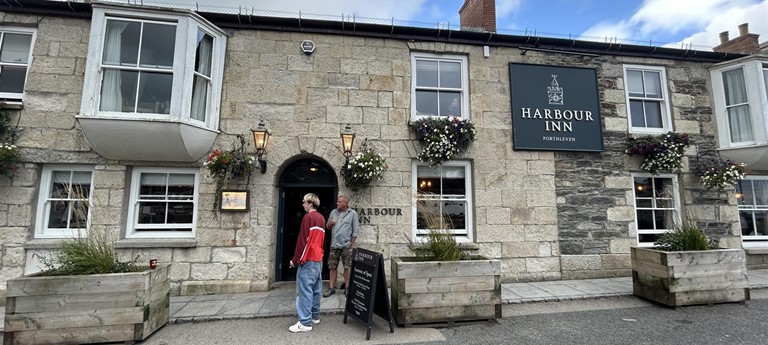 Harbour Inn