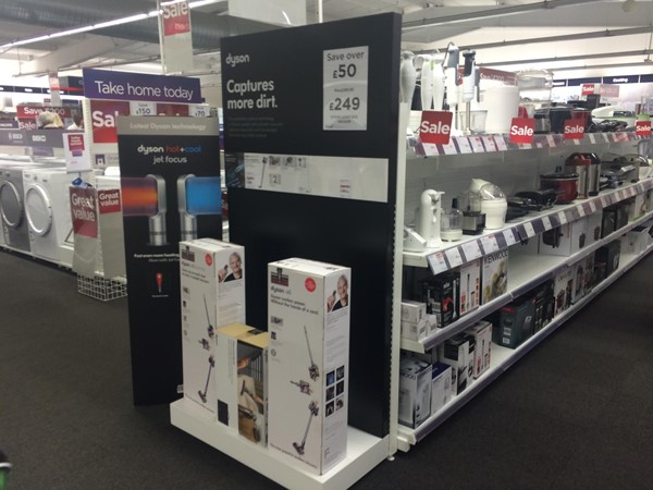 Picture of Currys PC World - Inside the shop.