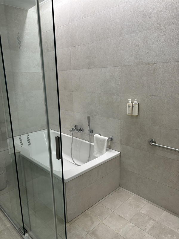 Just to mention the hotel has a spa and gym, very nice bars and a spectacular bar on the 29th floor. Staff are very smartly dressed and extremely polite.  I think the whole place has a very nice atmosphere. I live locally and would recommend.