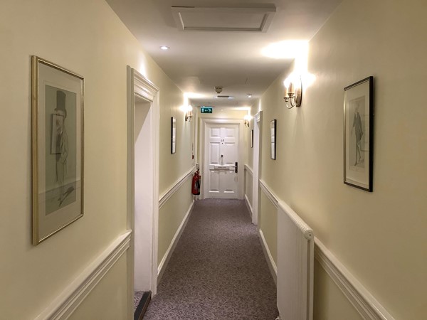 (12) corridor