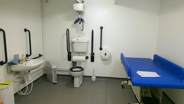 Image for review "Lovely CP toilet in Oxfordshire, 5 miles south of Oxford"