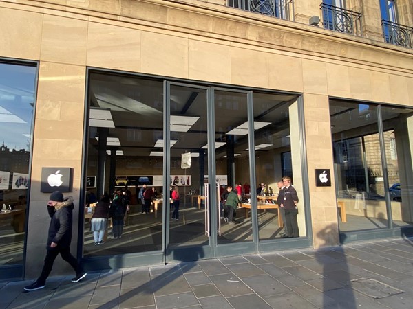 Edinburgh Apple Store
