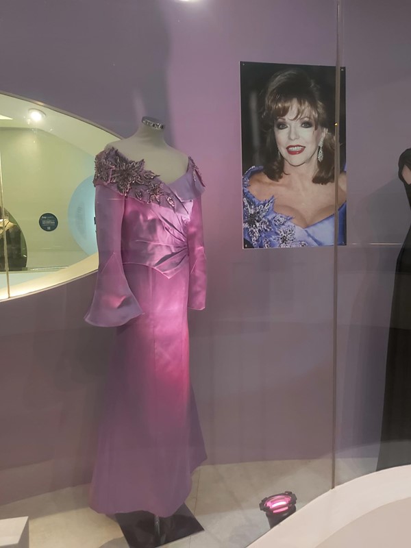 Image of a mannequin with a dress on it