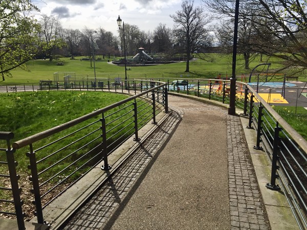 Picture of Pittencrieff Park