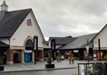 Retail outlet buildings