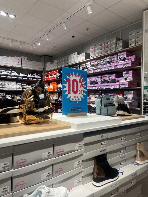 Student Discount 10% off shoes