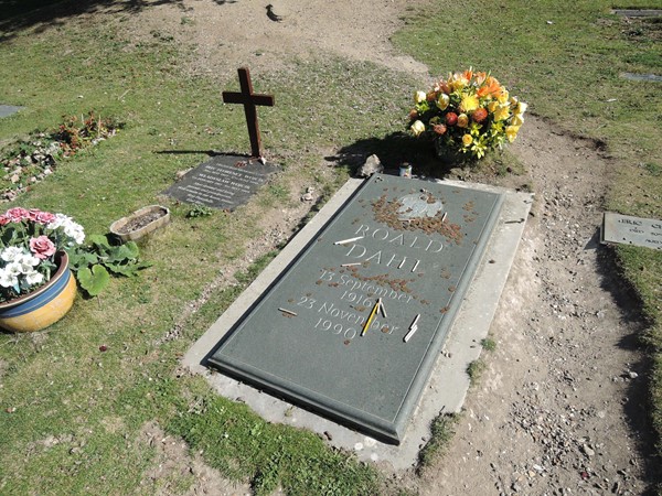 Roald Dahl's Grave