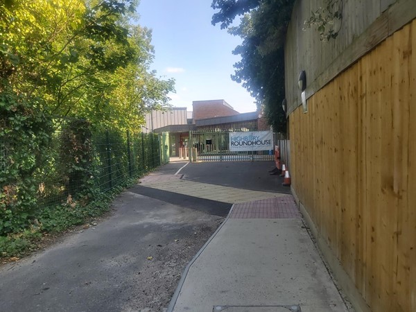 Path leading to Highbury Roundhouse's green gate