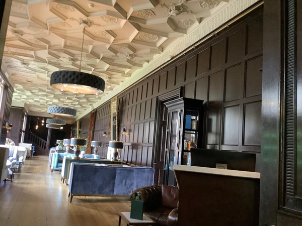 Picture of the bar area