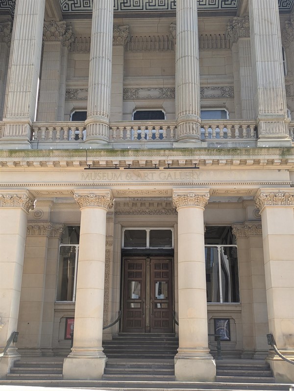 Image of entrance to to the museum