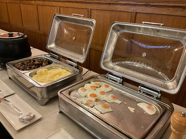 Image of a buffet bar
